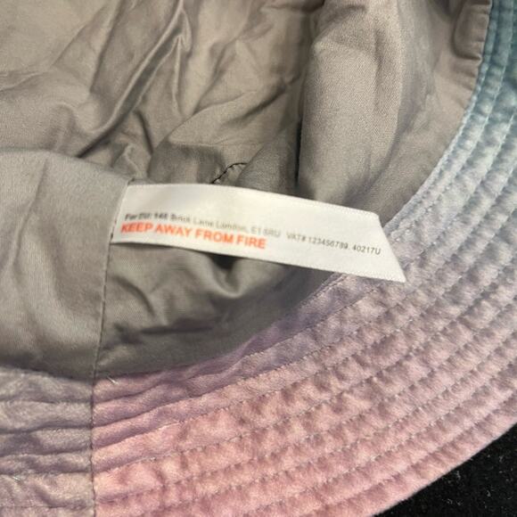 URBAN OUTFITTERS Velvet Pastel Tie-Dye 90s Y2K Bucket Hat - Picture 7 of 8